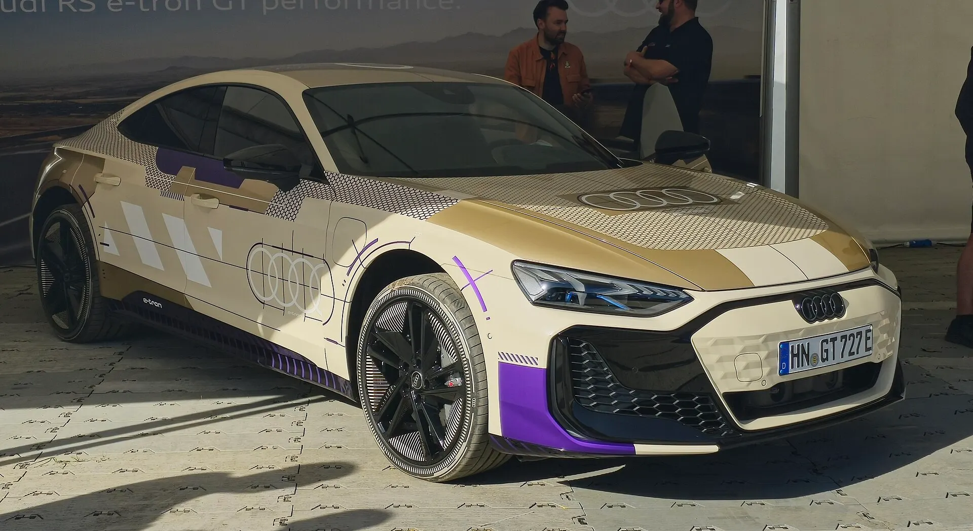 Audi e-tron GT — On the road