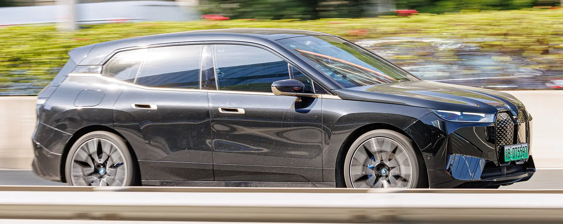 BMW iX — On the road