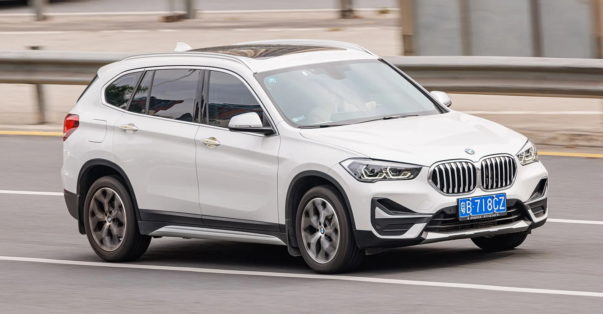 BMW X1 — On the road