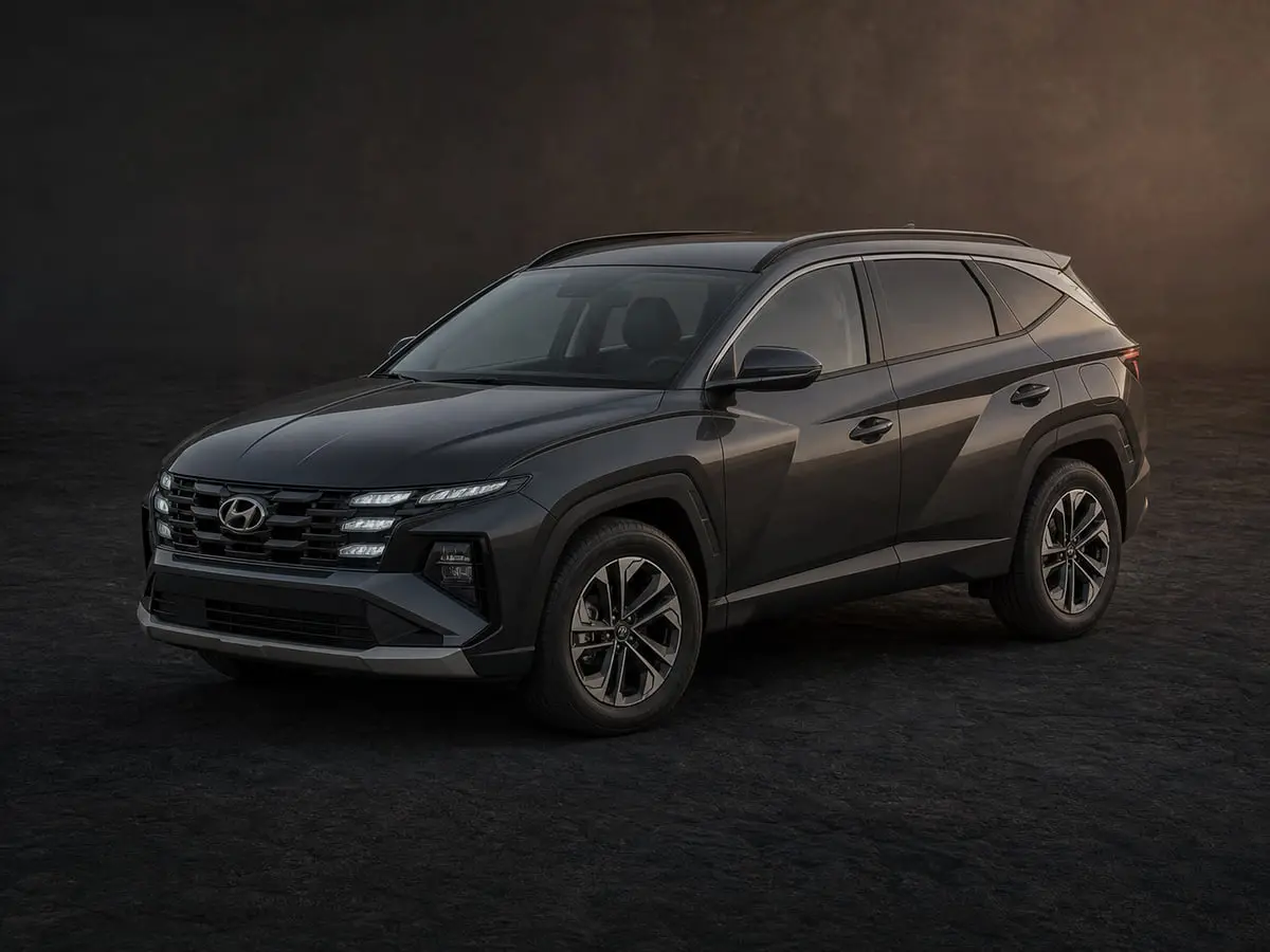 Hyundai Tucson — Studio (dark)