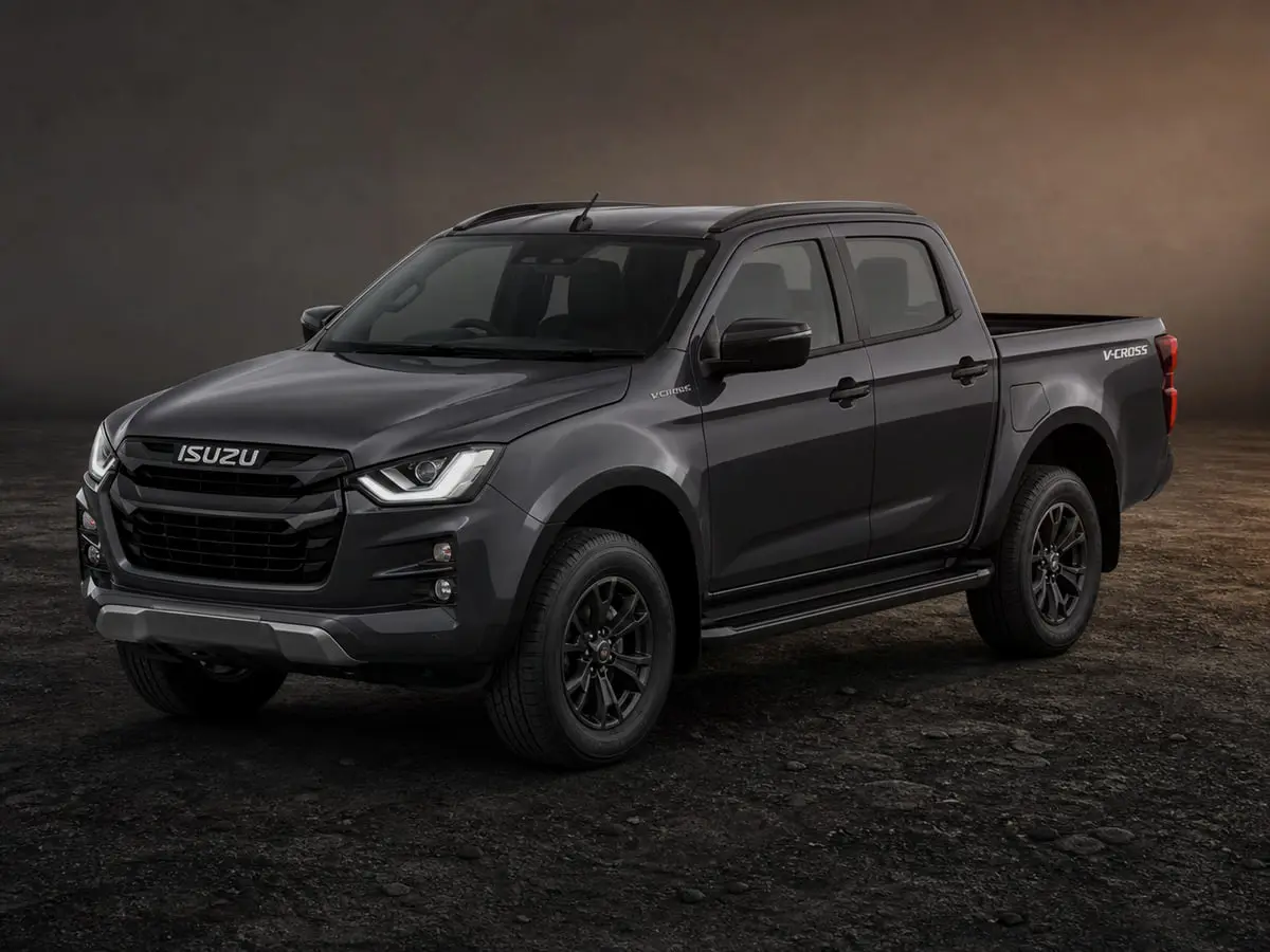 Isuzu D-Max V-Cross — Studio (dark)