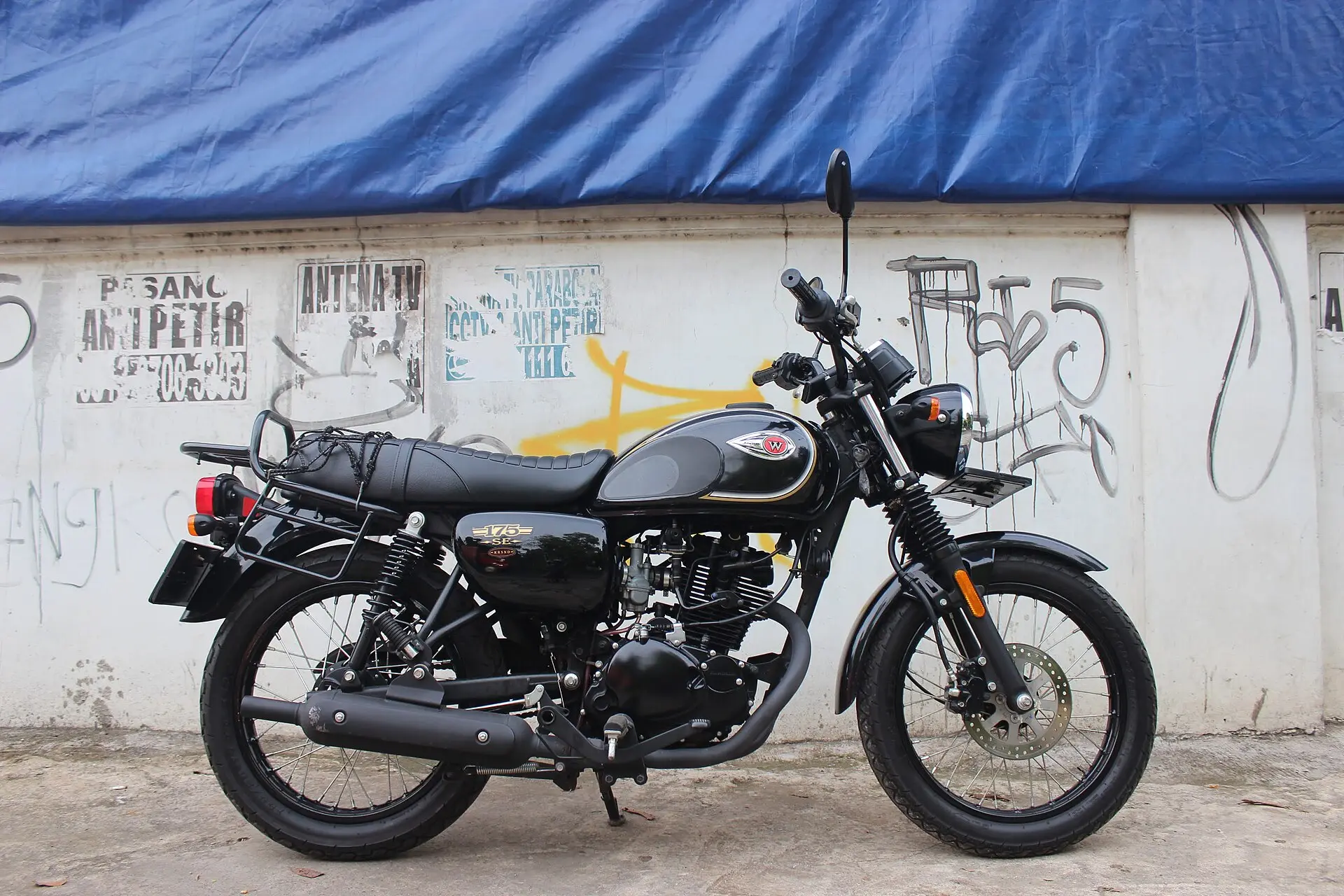 Kawasaki W175