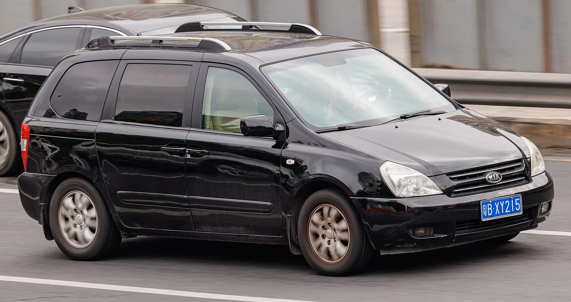 Kia Carnival — On the road