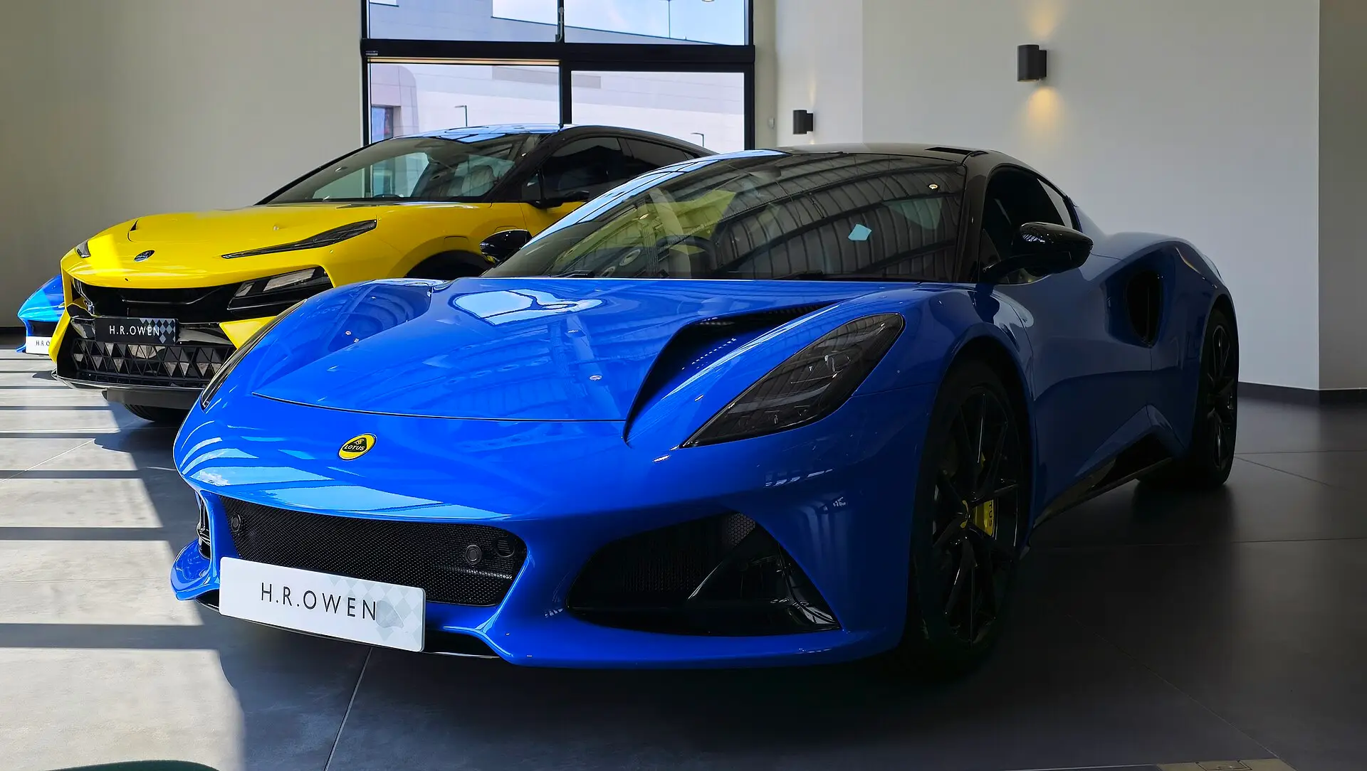Lotus Emira