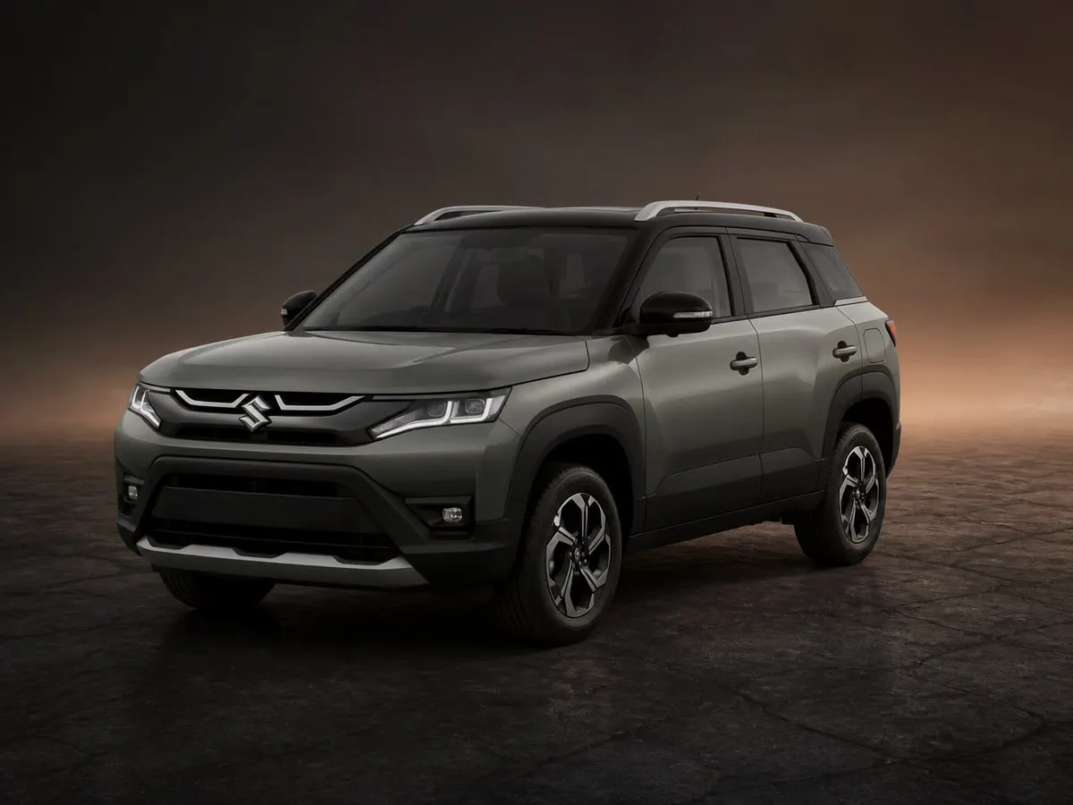 Maruti Suzuki Brezza — Studio (dark)