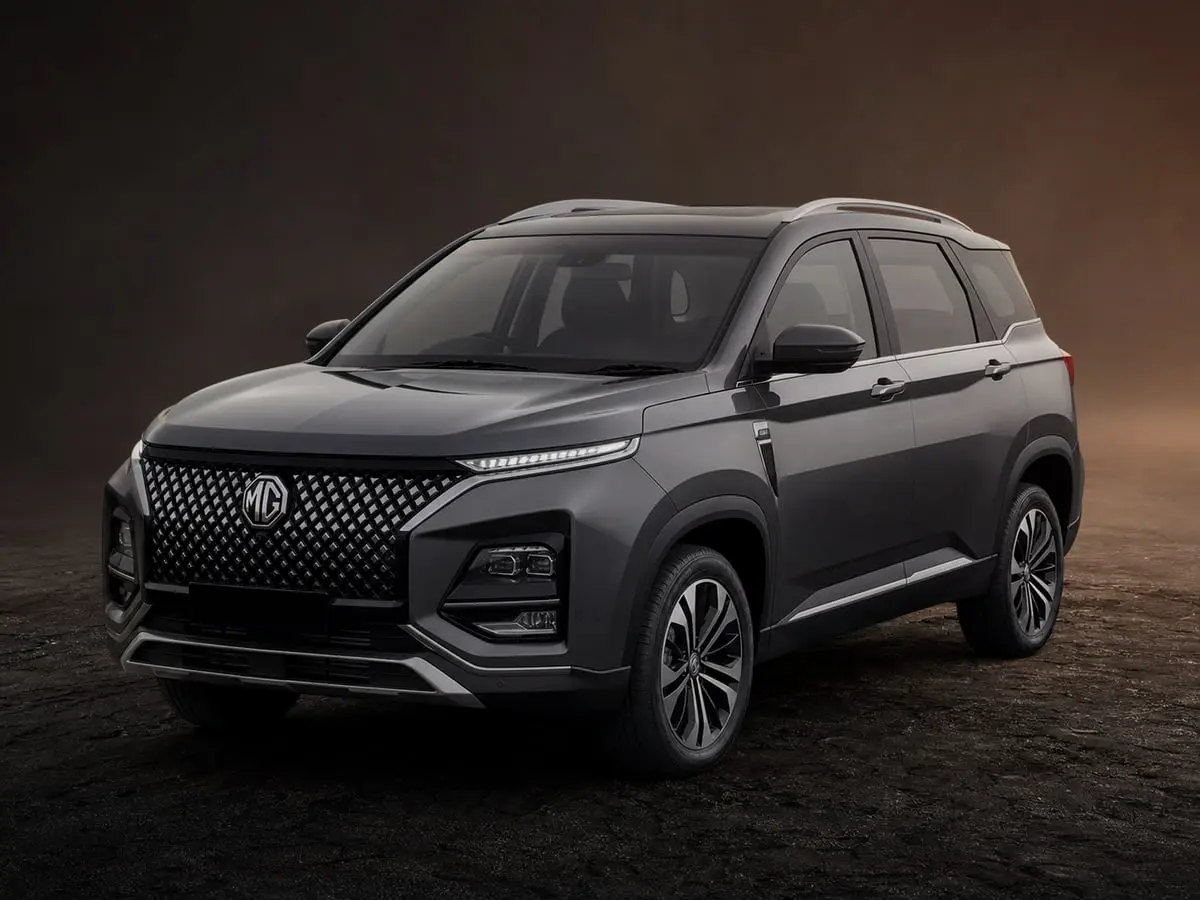 MG Hector — Studio (dark)