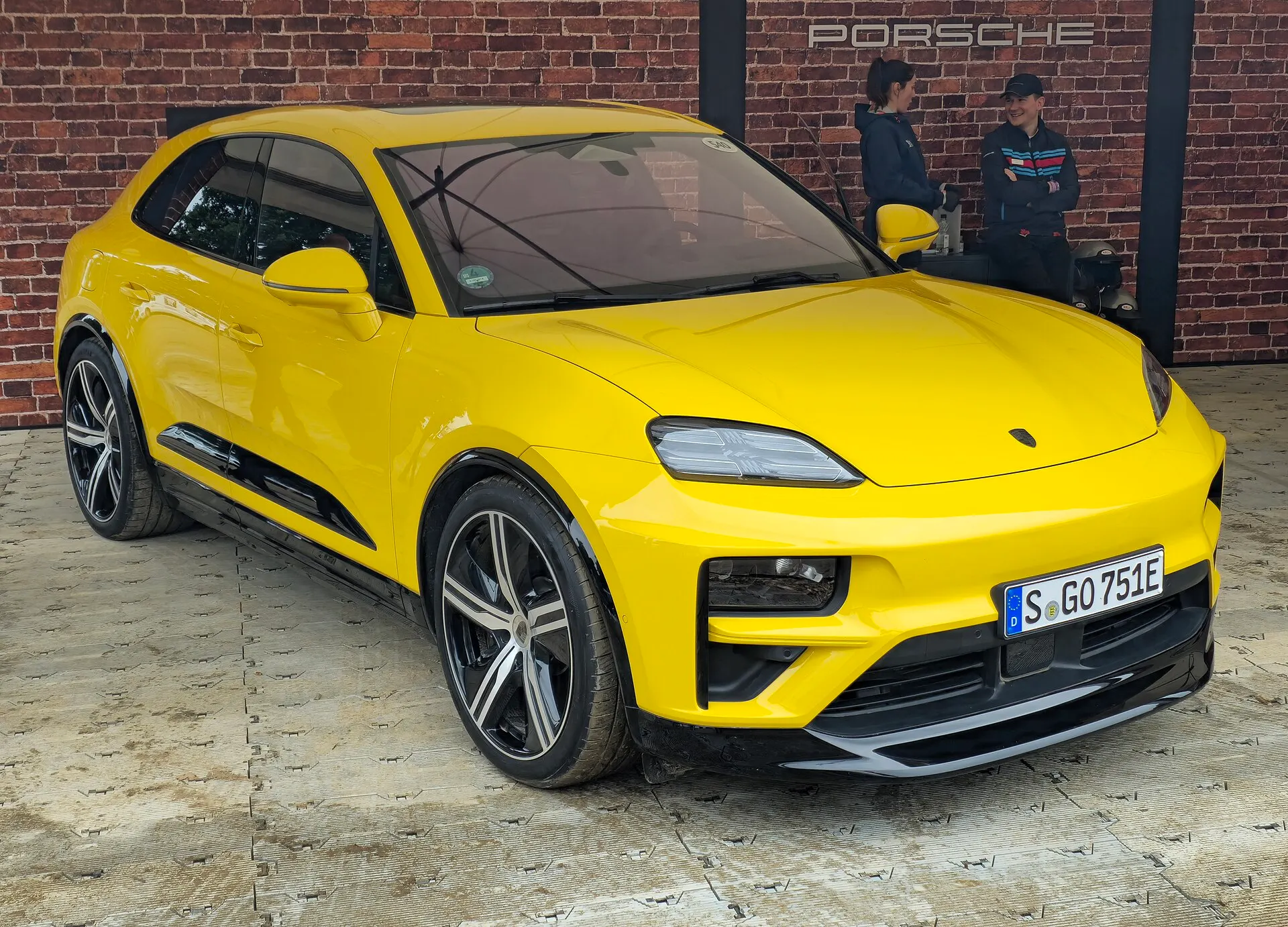 Porsche Macan — On the road
