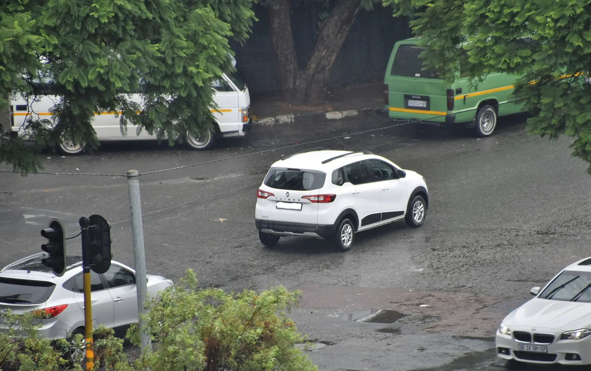 Renault Triber — On the road