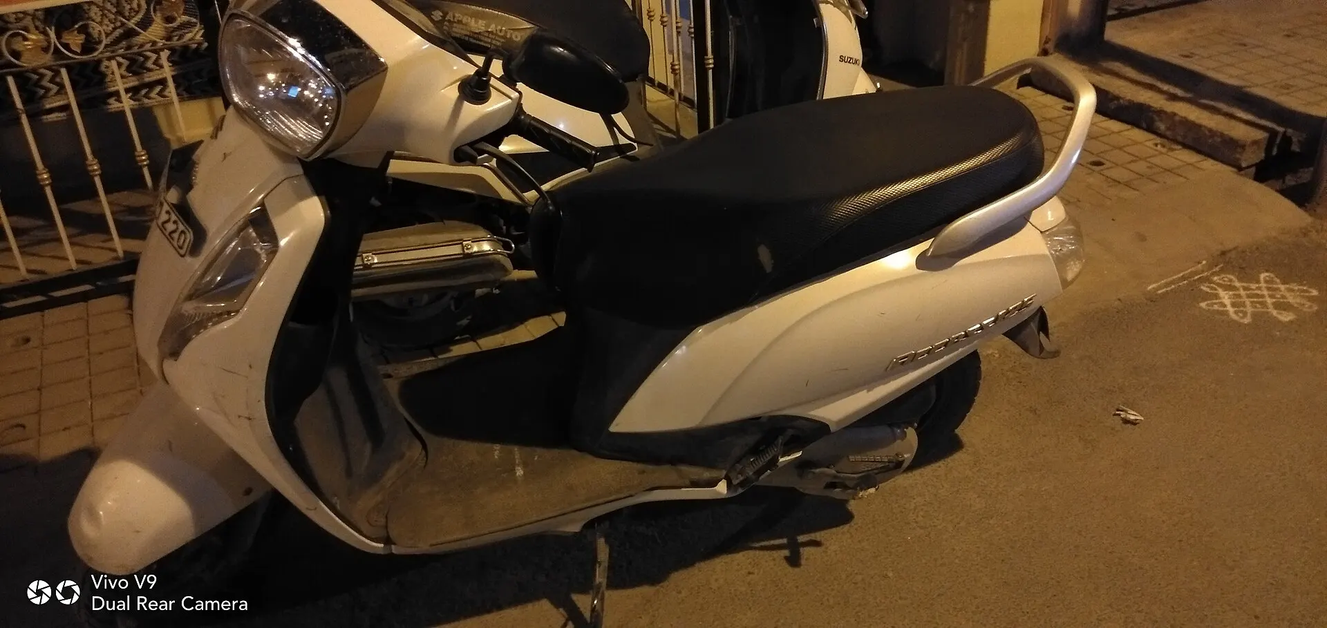 Suzuki Access 125 — Front three-quarter