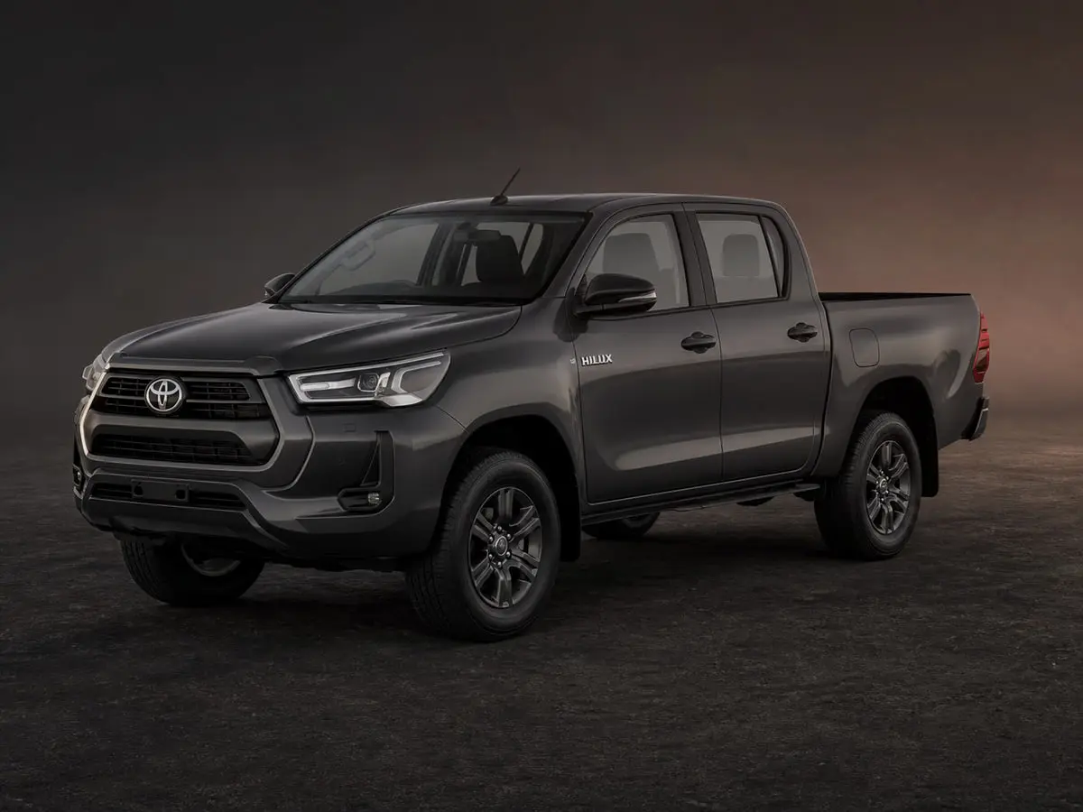 Toyota Hilux — Studio (dark)