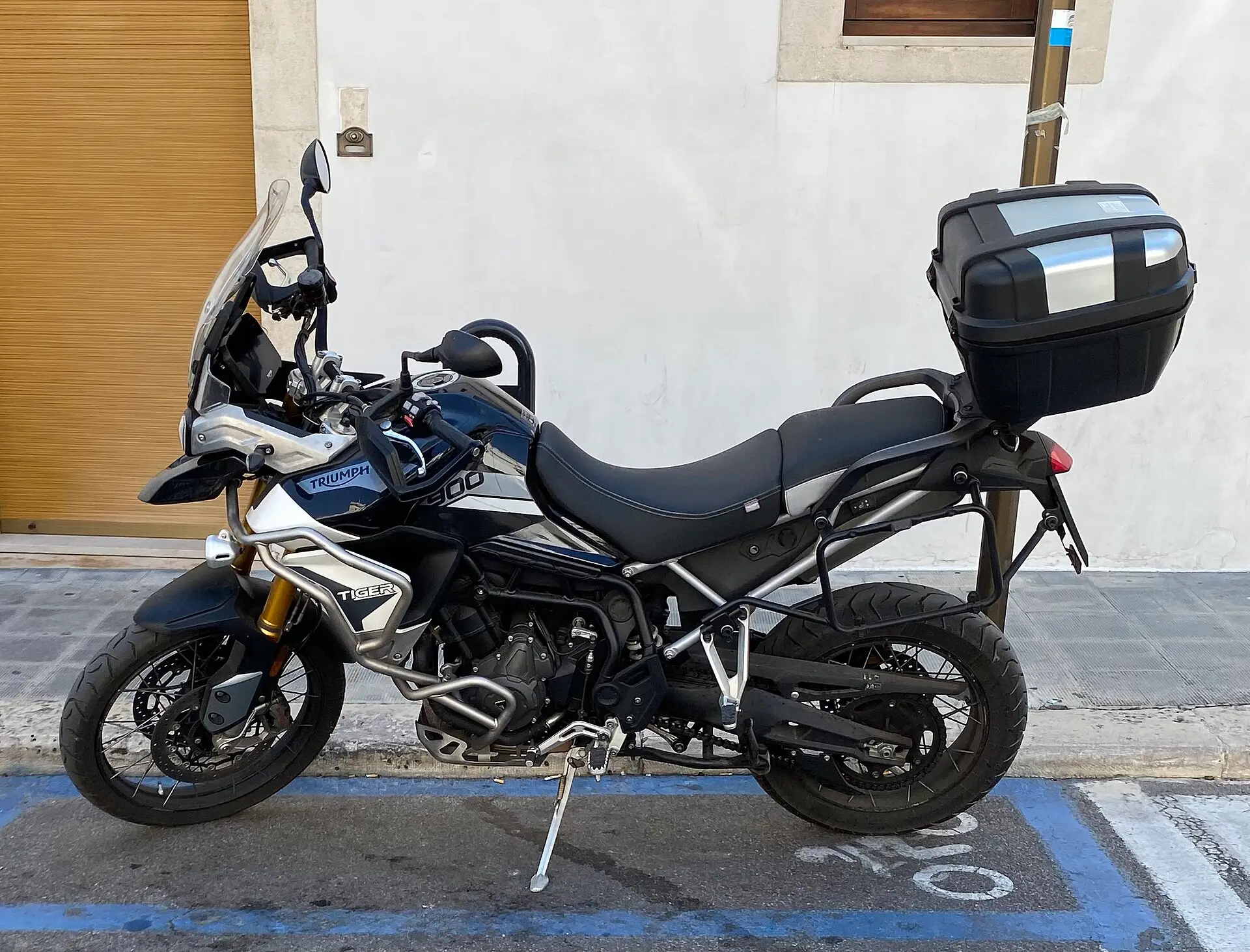 Triumph Tiger 900