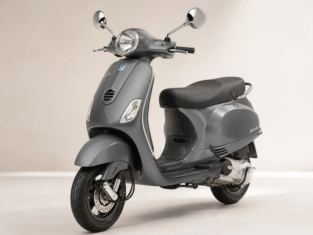 Vespa VXL 150 — Front three-quarter