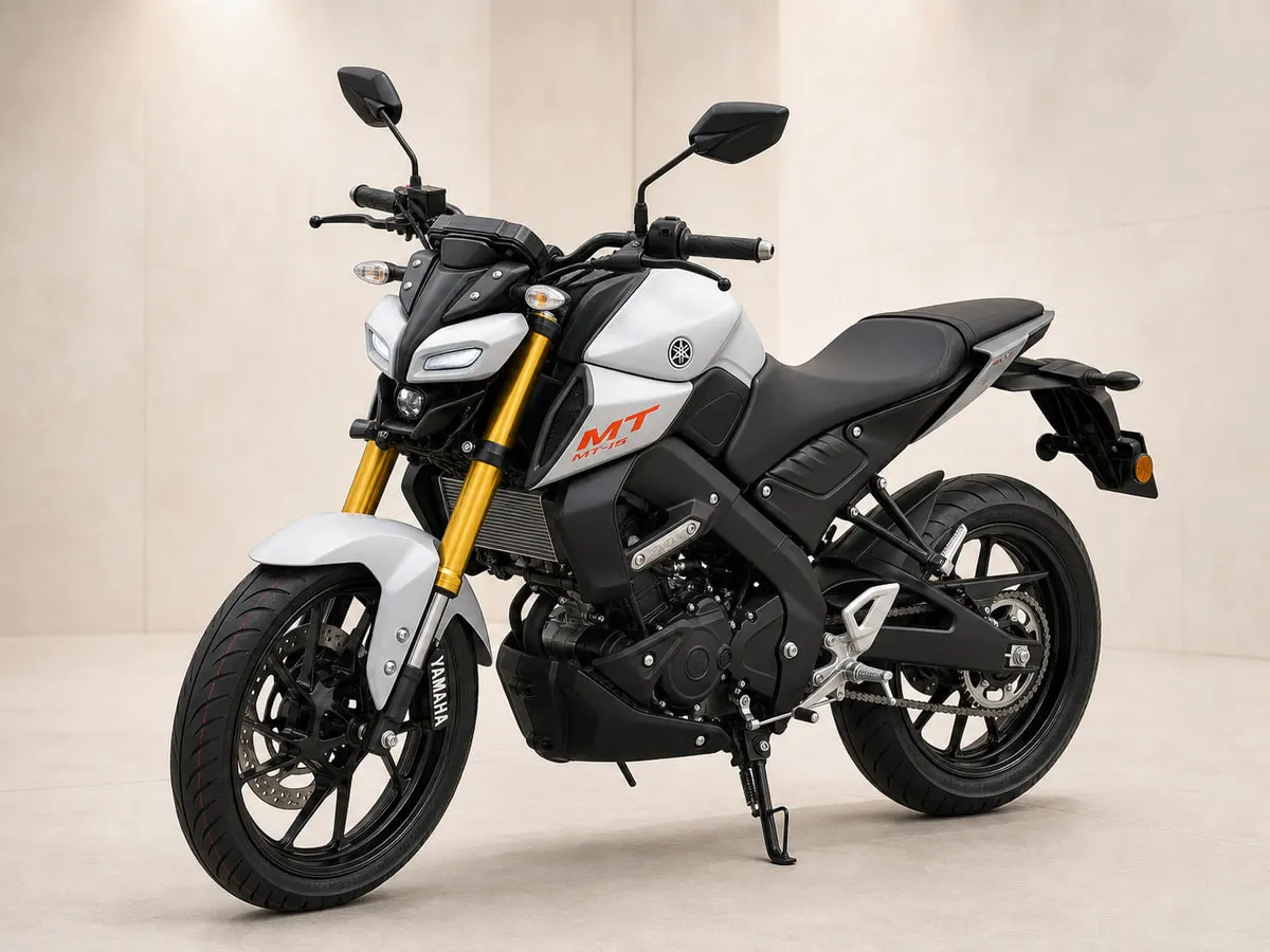 Yamaha MT-15 V2 — Front three-quarter